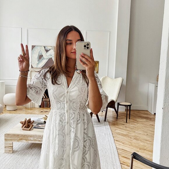 Meet your Posher, Sara - Picture 1 of 1